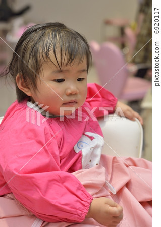 Hairdresser Hairdresser 6920117
