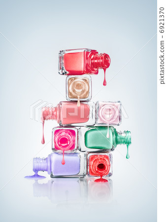 Nail Polish. 6921370