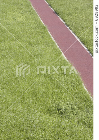 Sidewalk with rainwater permeability Sidewalk with rainwater permeability 6929992