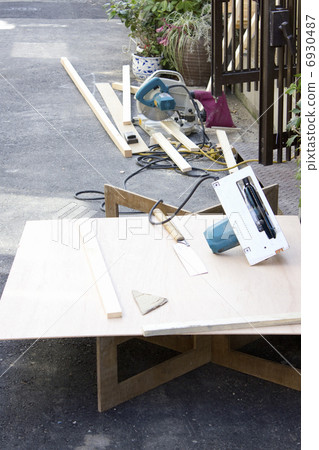 Residential street do-it-yourself 6930487