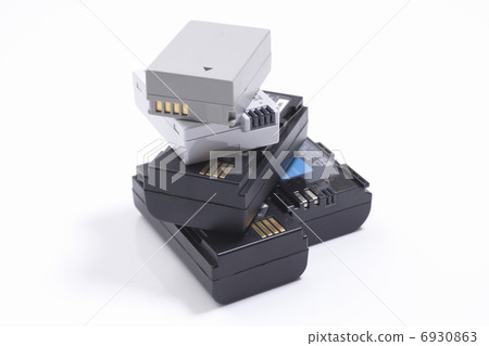 Various lithium ion batteries 6930863