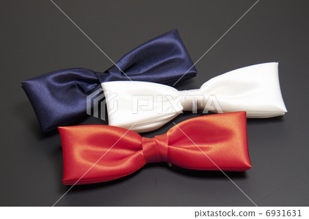 Three color bow tie 6931631
