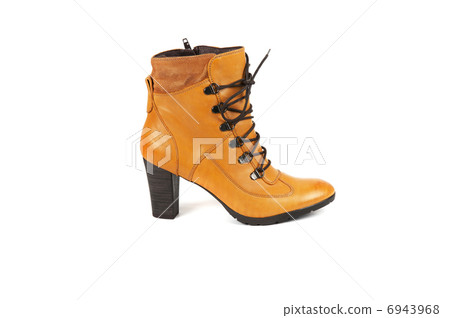 brown woman's shoe 6943968