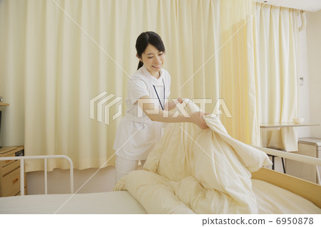 A hospital 6950878