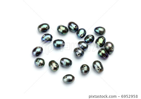 Freshwater pearl 6952958
