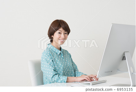 設計師 設計師 6953135