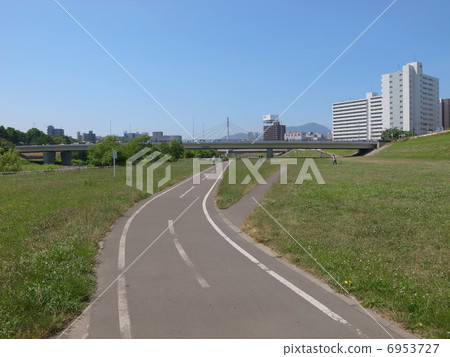 沿著豐平川 6953727