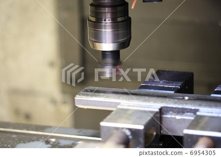 製造業金屬加工精密零件機床工作 6954305