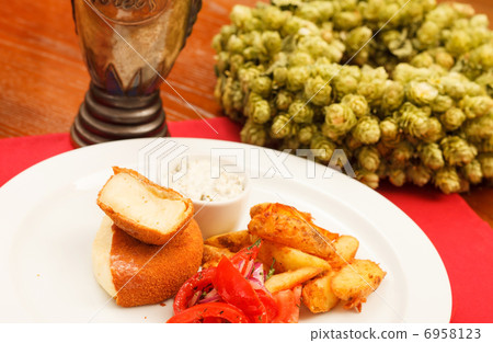 Fried cheese 6958123