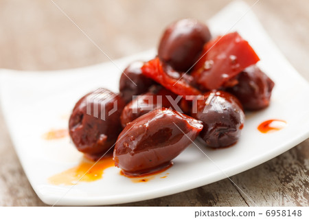fresh olives fresh olives 6958148