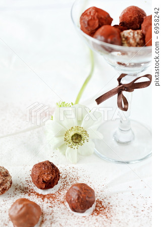 chocolate truffles chocolate truffles 6958242