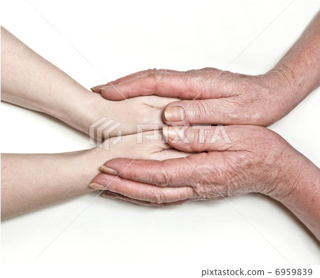 the hands of mother 6959839