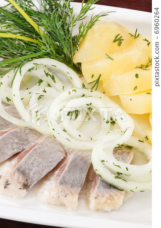 Marinated herring fillets 6960264