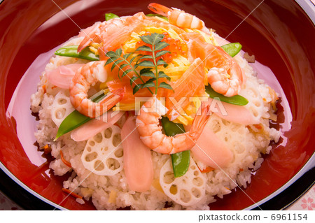 chirashi sushi  6961154