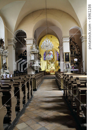 old church interior old church interior 6961286