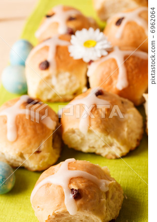 Hot Cross Buns 6962064