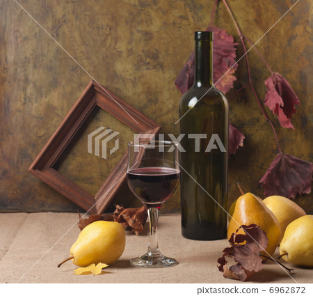 red wine 6962872