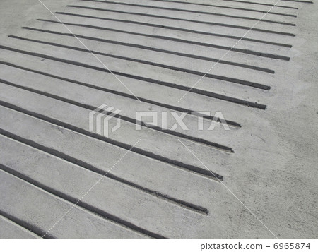 Slope of concrete digging groove for non-slip 6965874