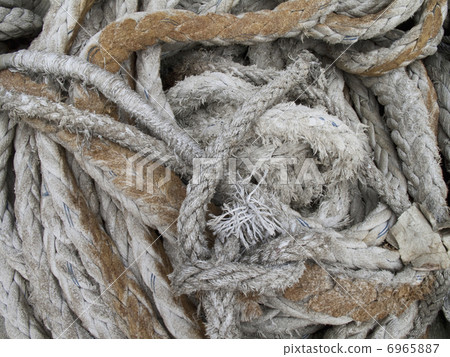 大型貨船的繫泊繩索 6965887