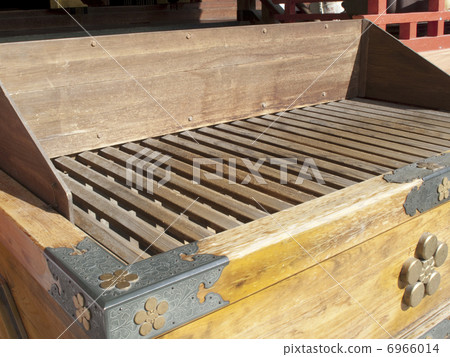 Sen chest of shrines 6966014