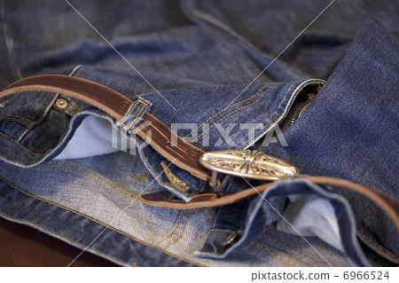 Jeans for men who took off 6966524