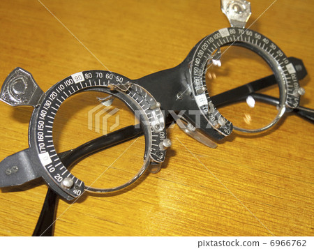 屈光度測量眼鏡 6966762