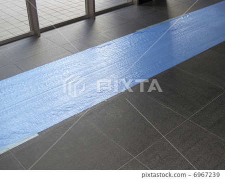 移動時的地板保護板 6967239