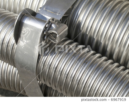 Flexible pipe of aluminum 6967919