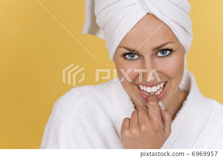 Beautifully Healthy 6969957