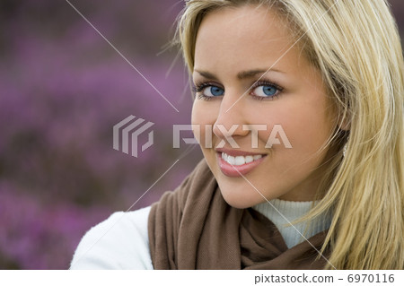 Naturally Beautiful 6970116
