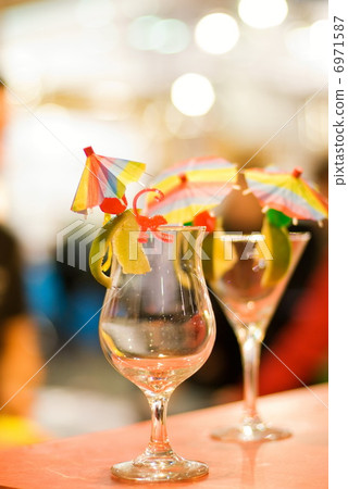 Two cocktail glasses (shallow DoF) Two cocktail glasses (shallow DoF) 6971587