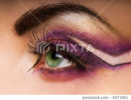Creative eye paint 6971901