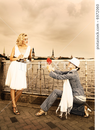 Vintage love theme 6972060