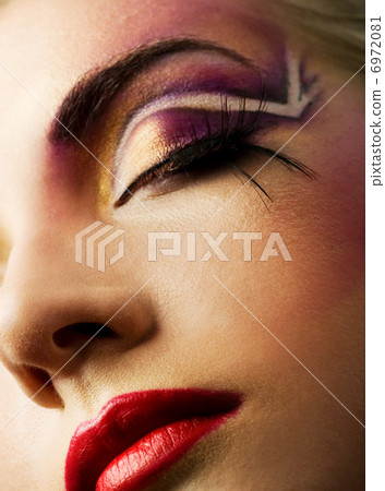 Creative fashion make-up Creative fashion make-up 6972081