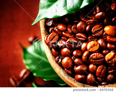 Coffee beans. Bowl of Aromatic Coffee close-up Coffee beans. Bowl of Aromatic Coffee close-up 6976568