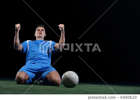 soccer player soccer player 6980620