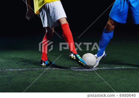 soccer player soccer player 6980640