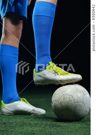 soccer player soccer player 6980642