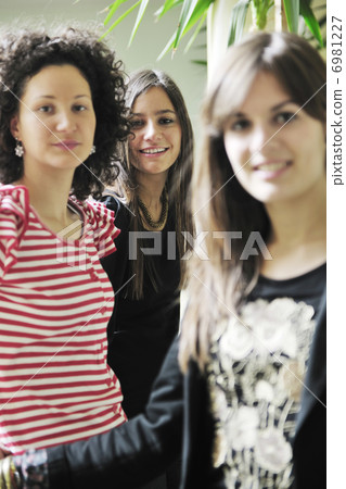 students group 6981227