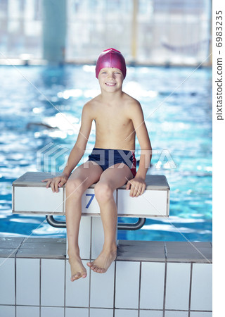 happy child on swimming pool 6983235