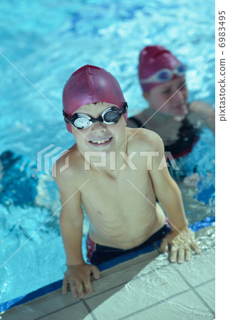 happy child on swimming pool 6983495