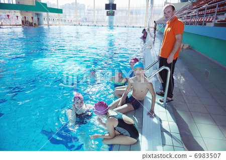 happy children group at swimming pool happy children group at swimming pool 6983507