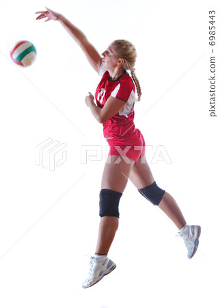 gir playing volleyball 6985443