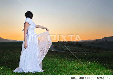 bride outdoor ;) bride outdoor ;) 6986489