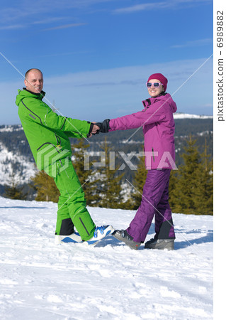 couple winter ski couple winter ski 6989882