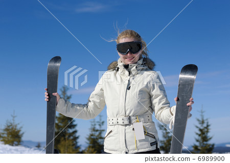 winter woman ski 6989900