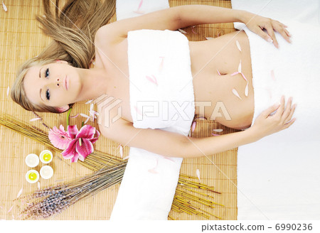 woman beauty 6990236