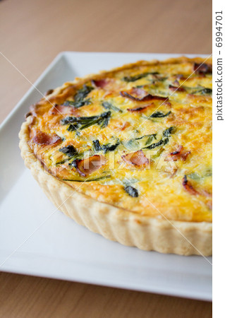 Quiche (Portrait) 6994701
