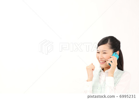 談智能手機的女商人（膽量姿勢） 6995231
