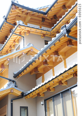 化妝椽子在日式木屋裡 6995615